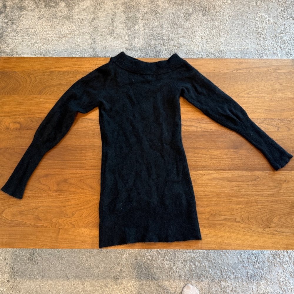 Eres 100% Cashmere Women's Sweater with Neckline Size M Black